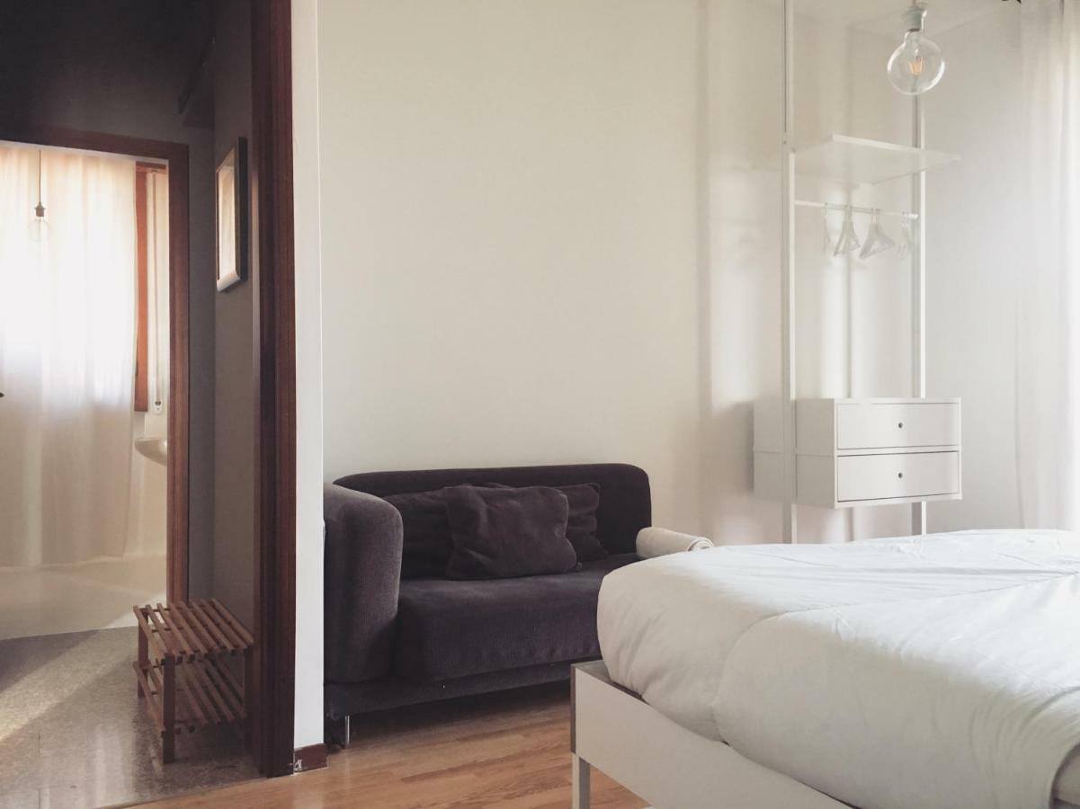 Sunny Family Apartment In Villa - Humanitas Forum Ieo Пьеве-Эмануэле Экстерьер фото